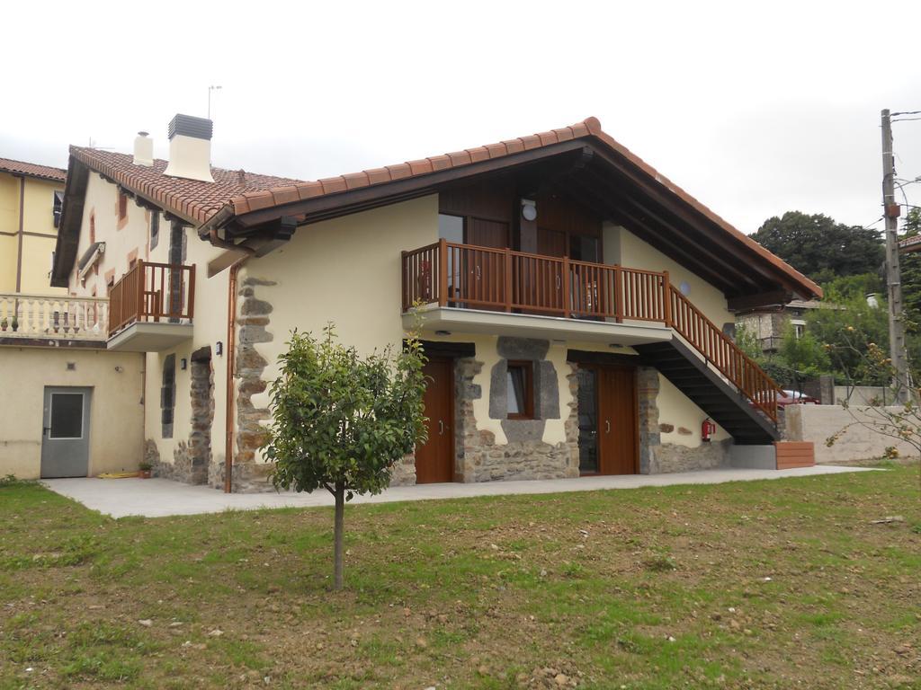 Apartamentos Aldagaia Hernani Quarto foto